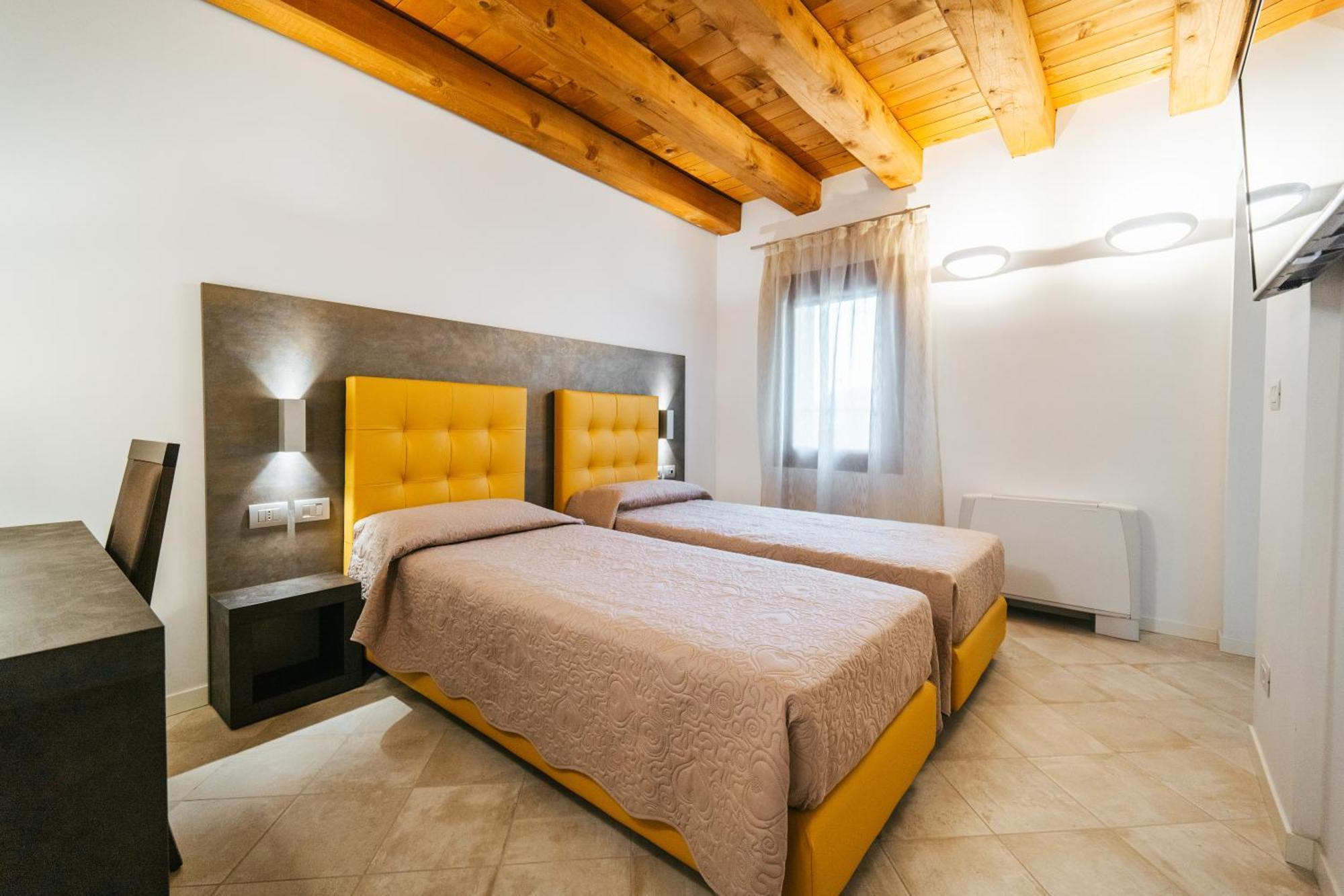 Borgo38 Hotel Fossalta di Portogruaro ภายนอก รูปภาพ